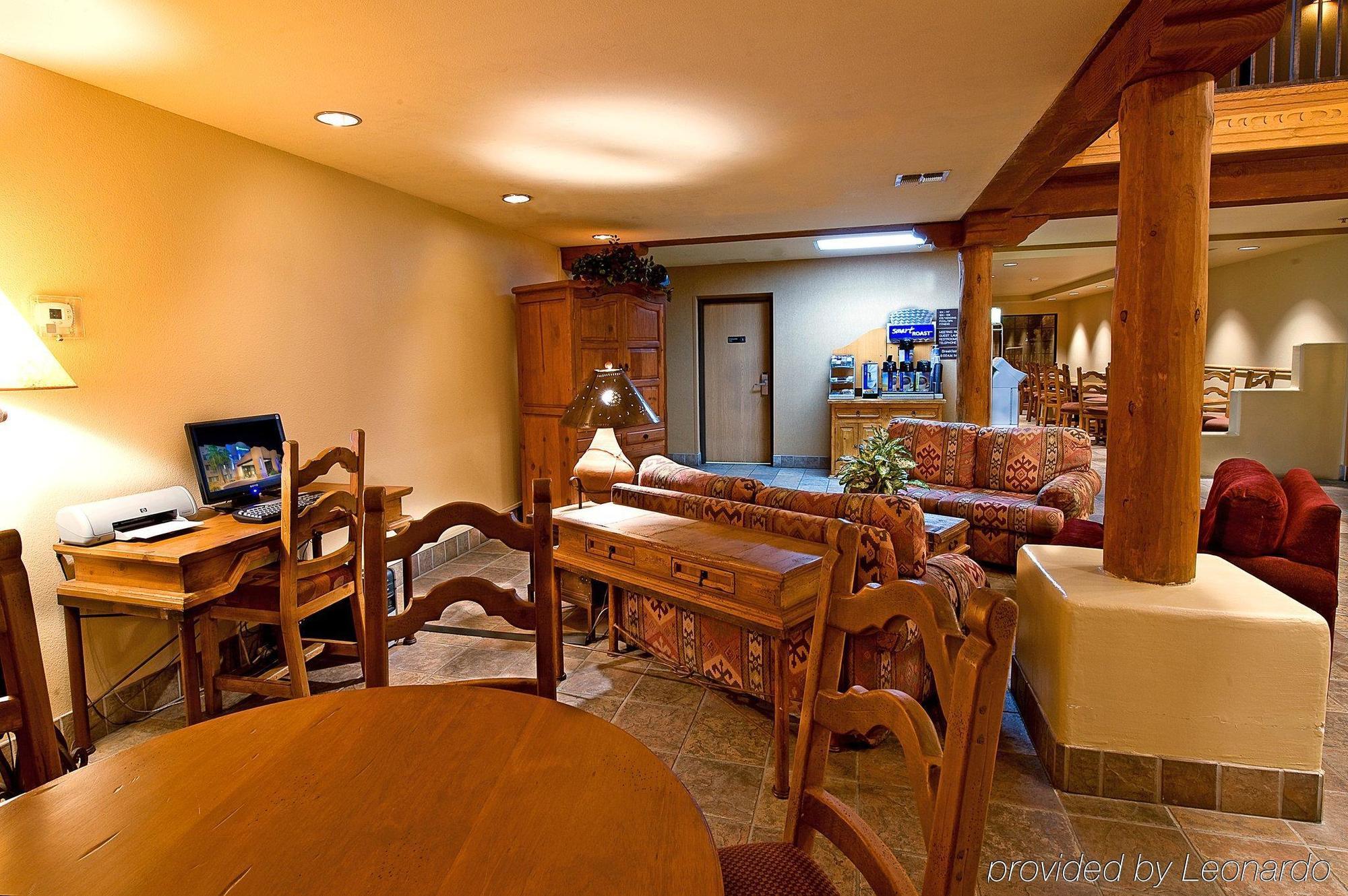 Red Lion Inn & Suites Goodyear Interior photo